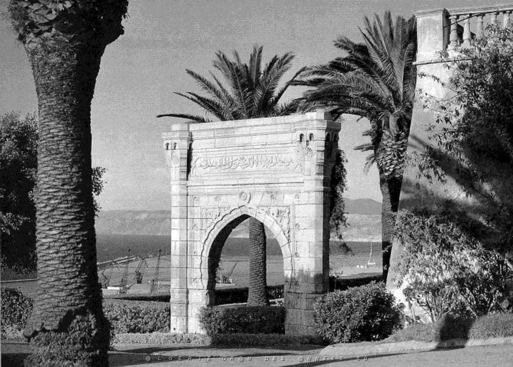 LE CARAVENSERAI D ORAN  (3).jpg